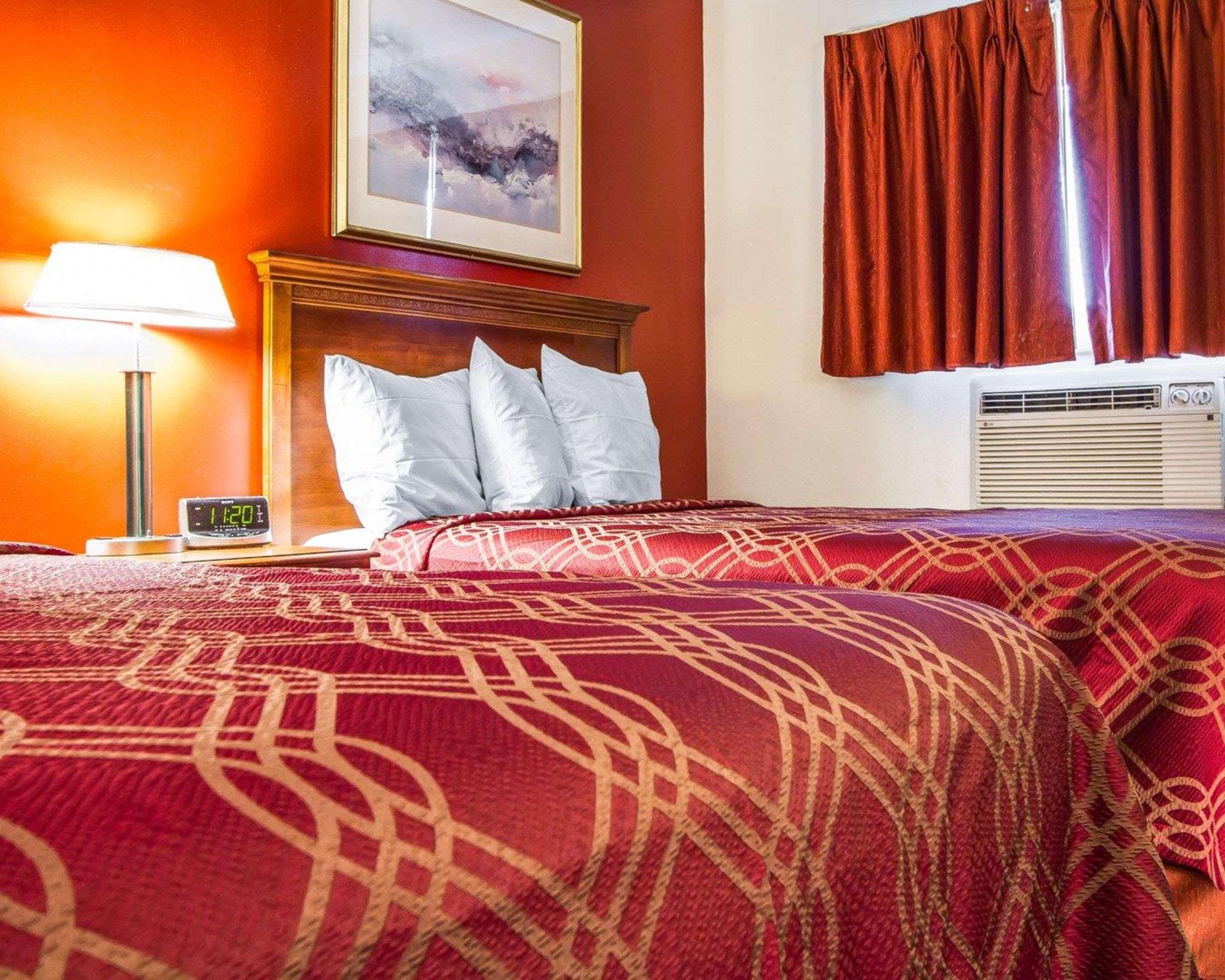 Rodeway Inn & Suites Brunswick Near Hwy 1 Esterno foto