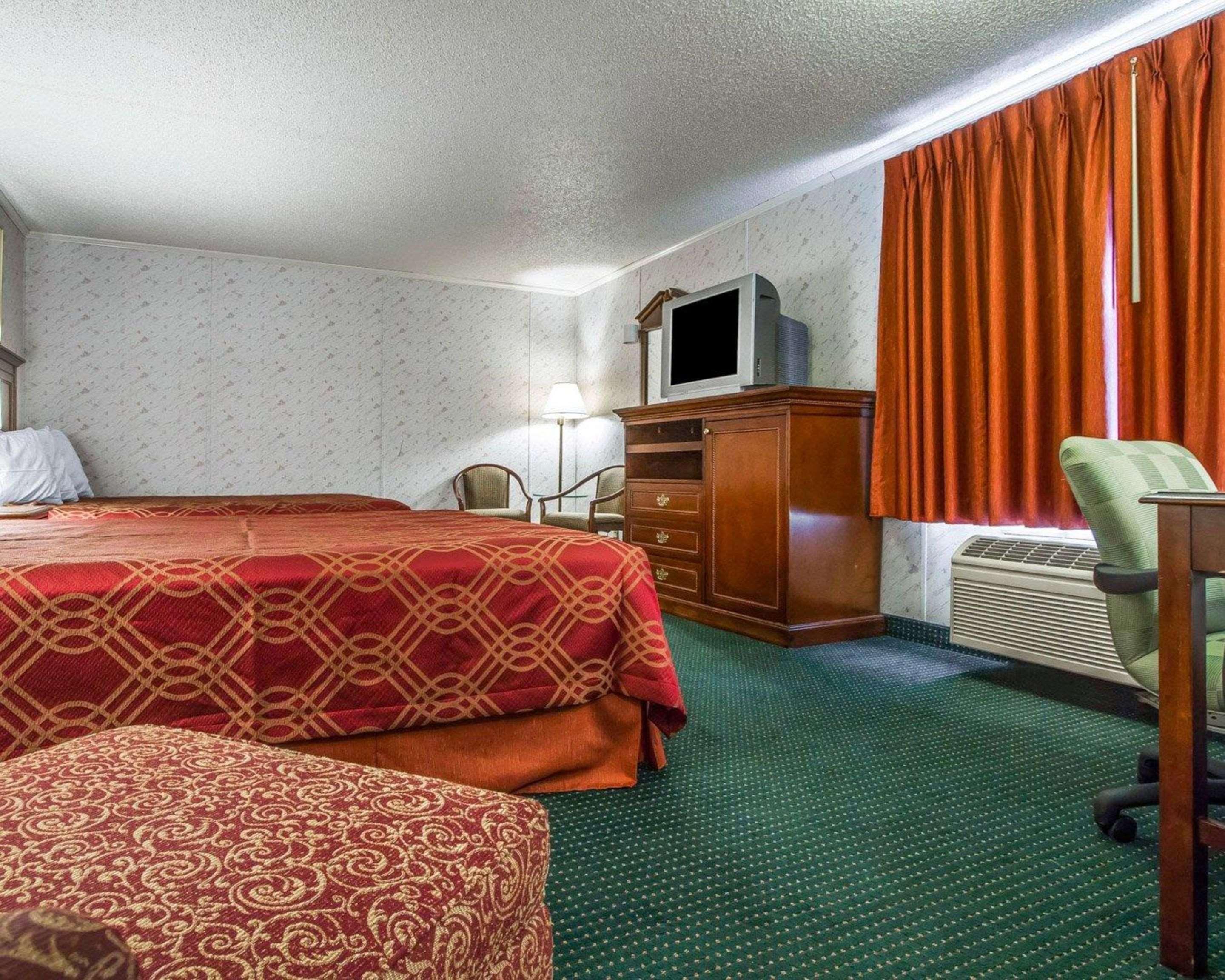 Rodeway Inn & Suites Brunswick Near Hwy 1 Esterno foto