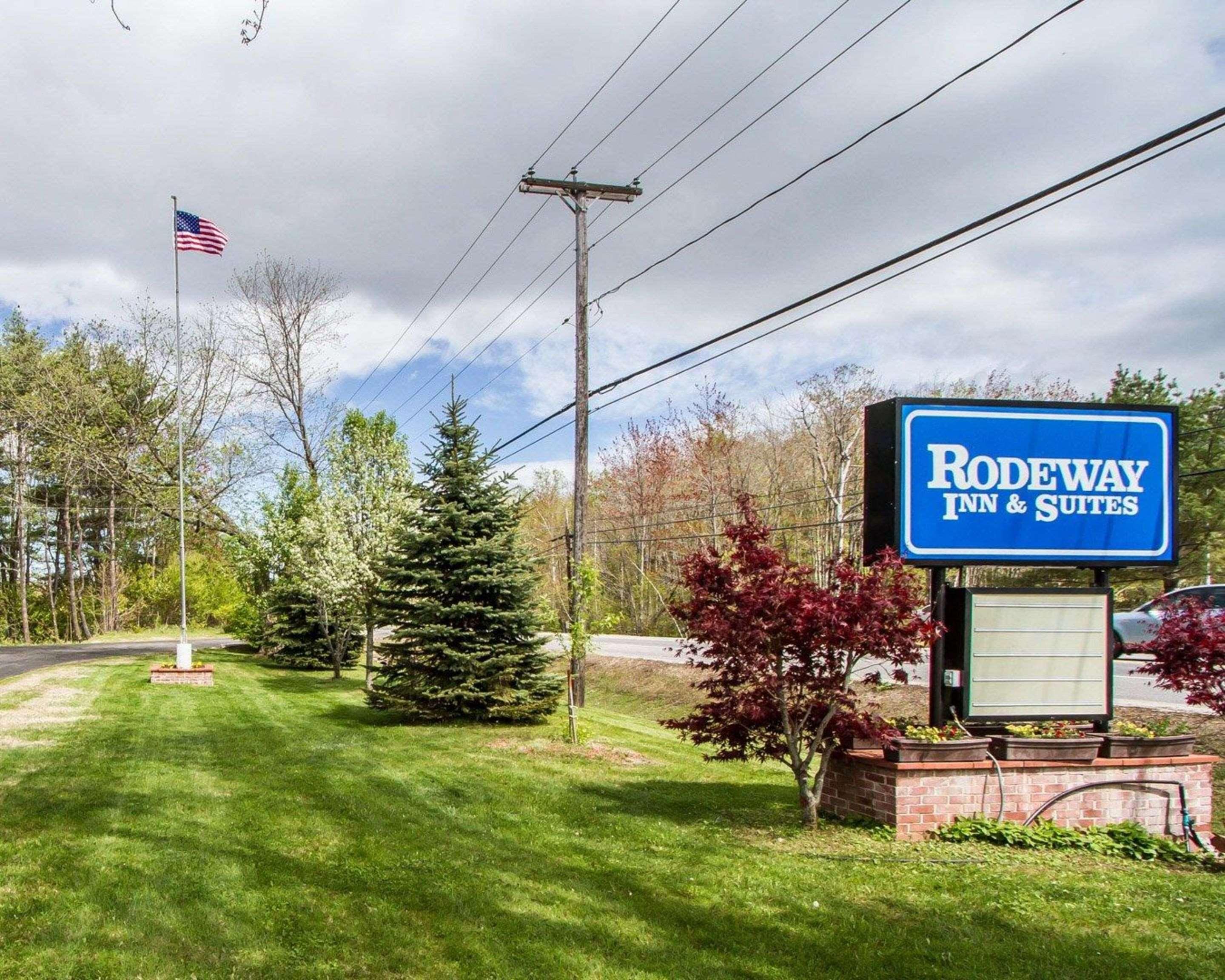 Rodeway Inn & Suites Brunswick Near Hwy 1 Esterno foto