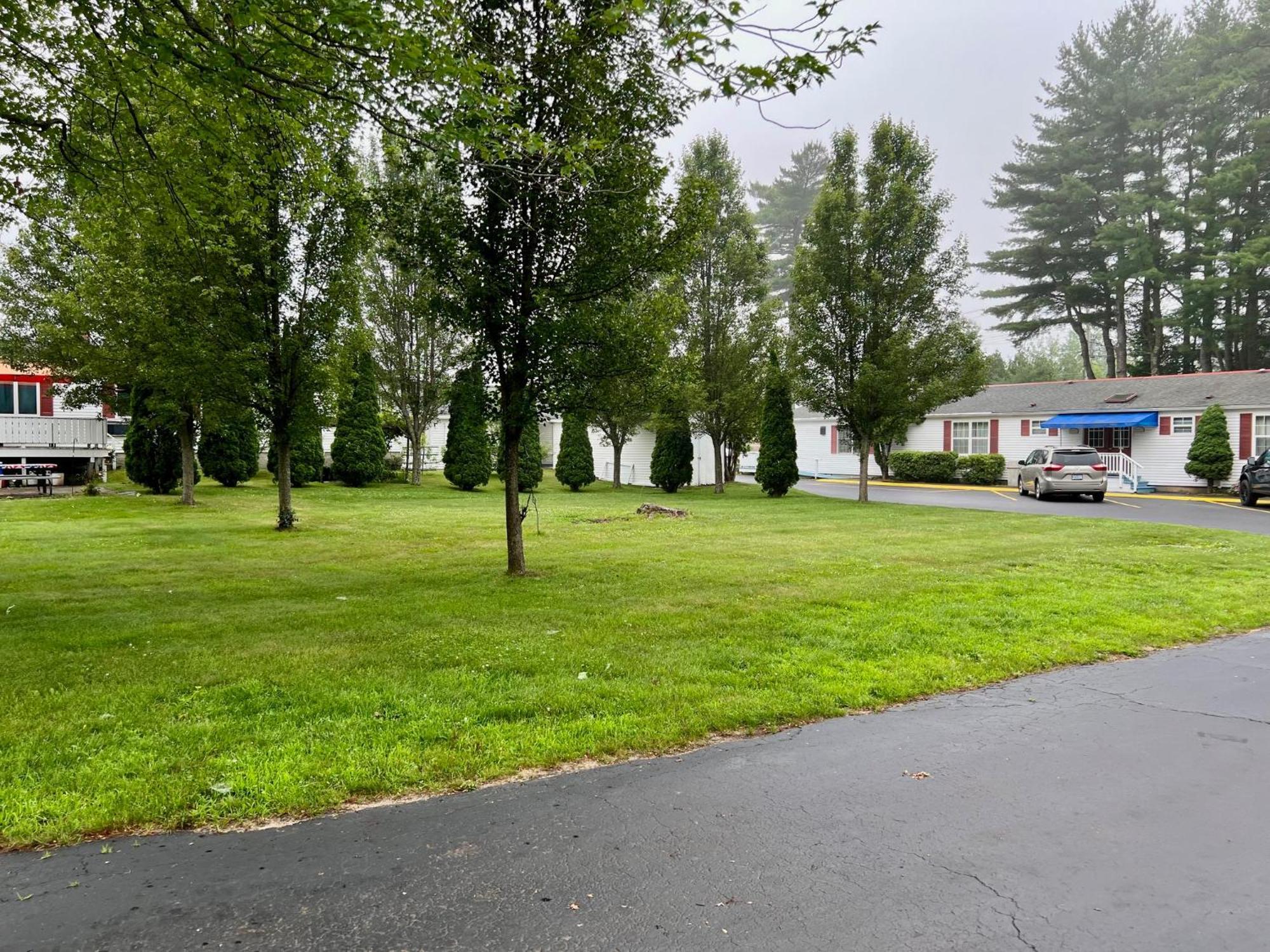 Rodeway Inn & Suites Brunswick Near Hwy 1 Esterno foto