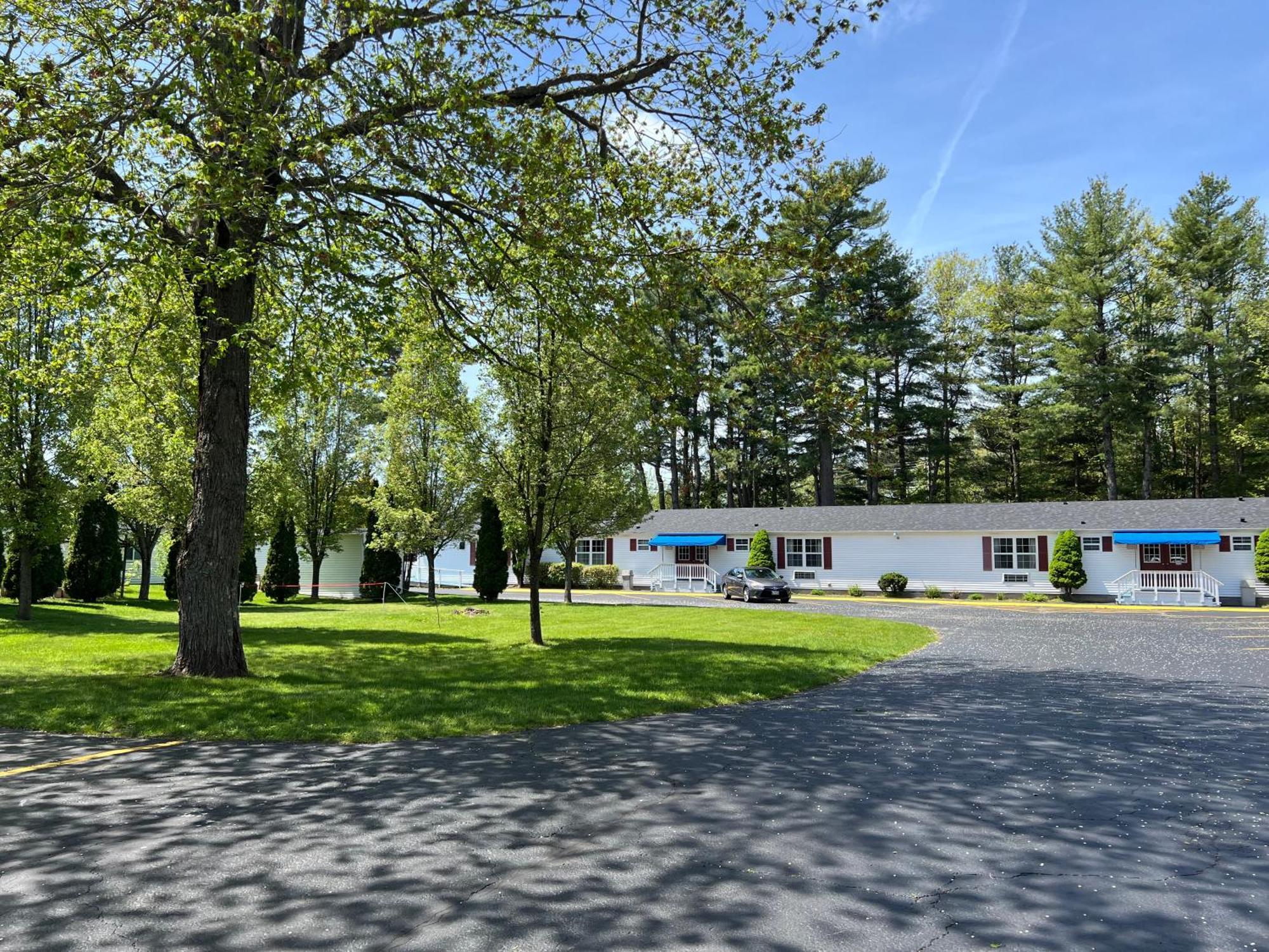 Rodeway Inn & Suites Brunswick Near Hwy 1 Esterno foto