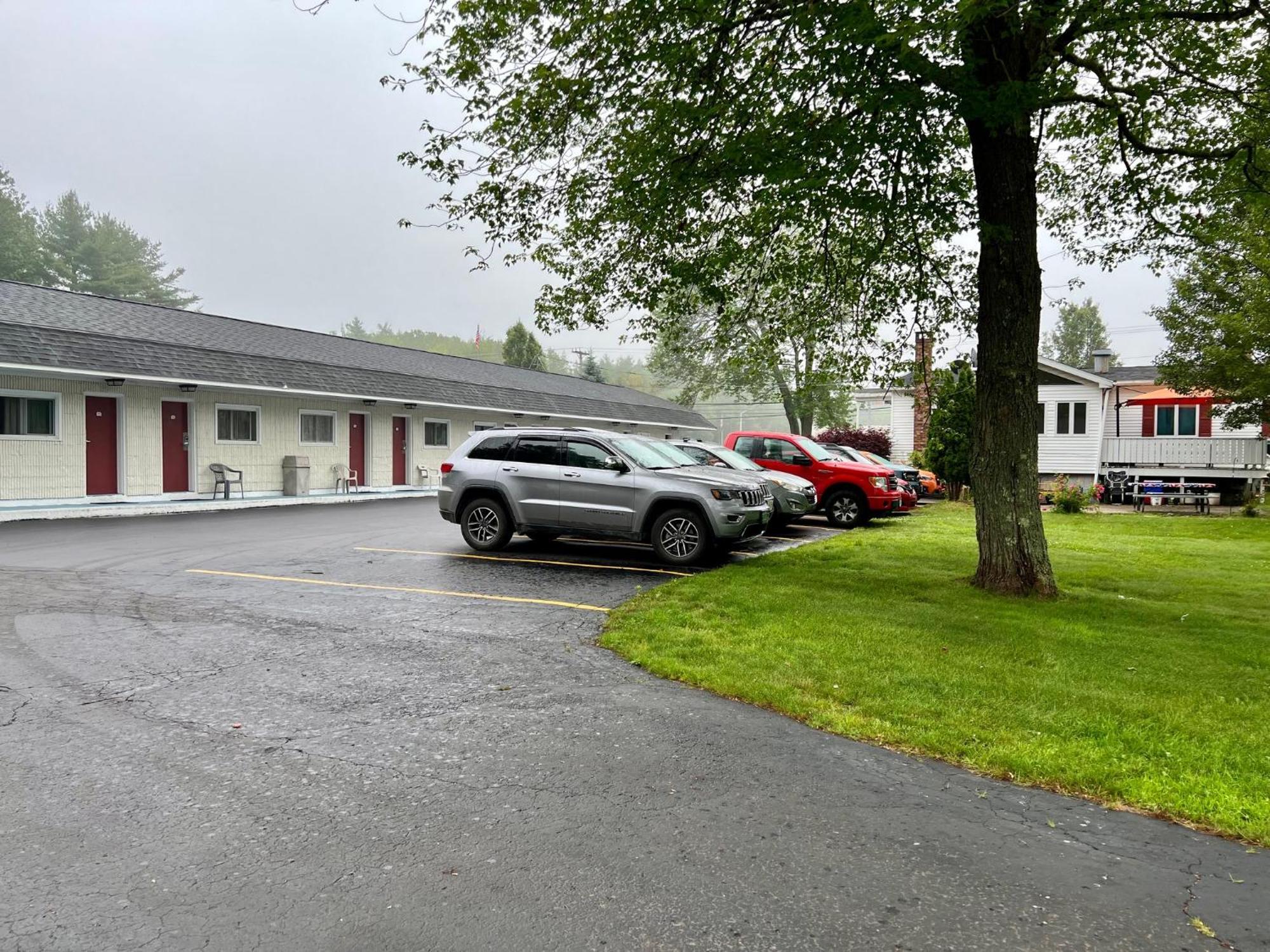 Rodeway Inn & Suites Brunswick Near Hwy 1 Esterno foto