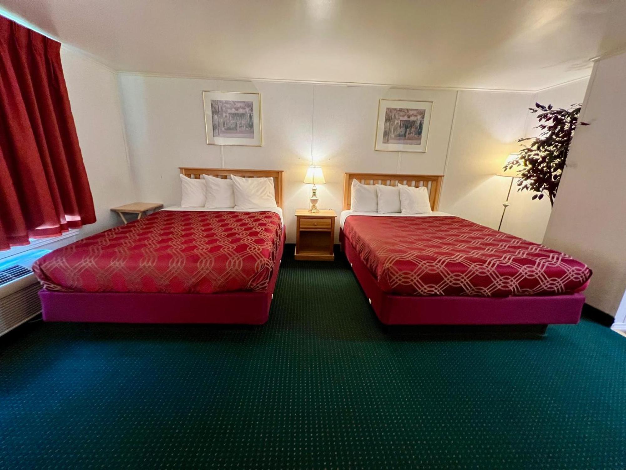 Rodeway Inn & Suites Brunswick Near Hwy 1 Esterno foto