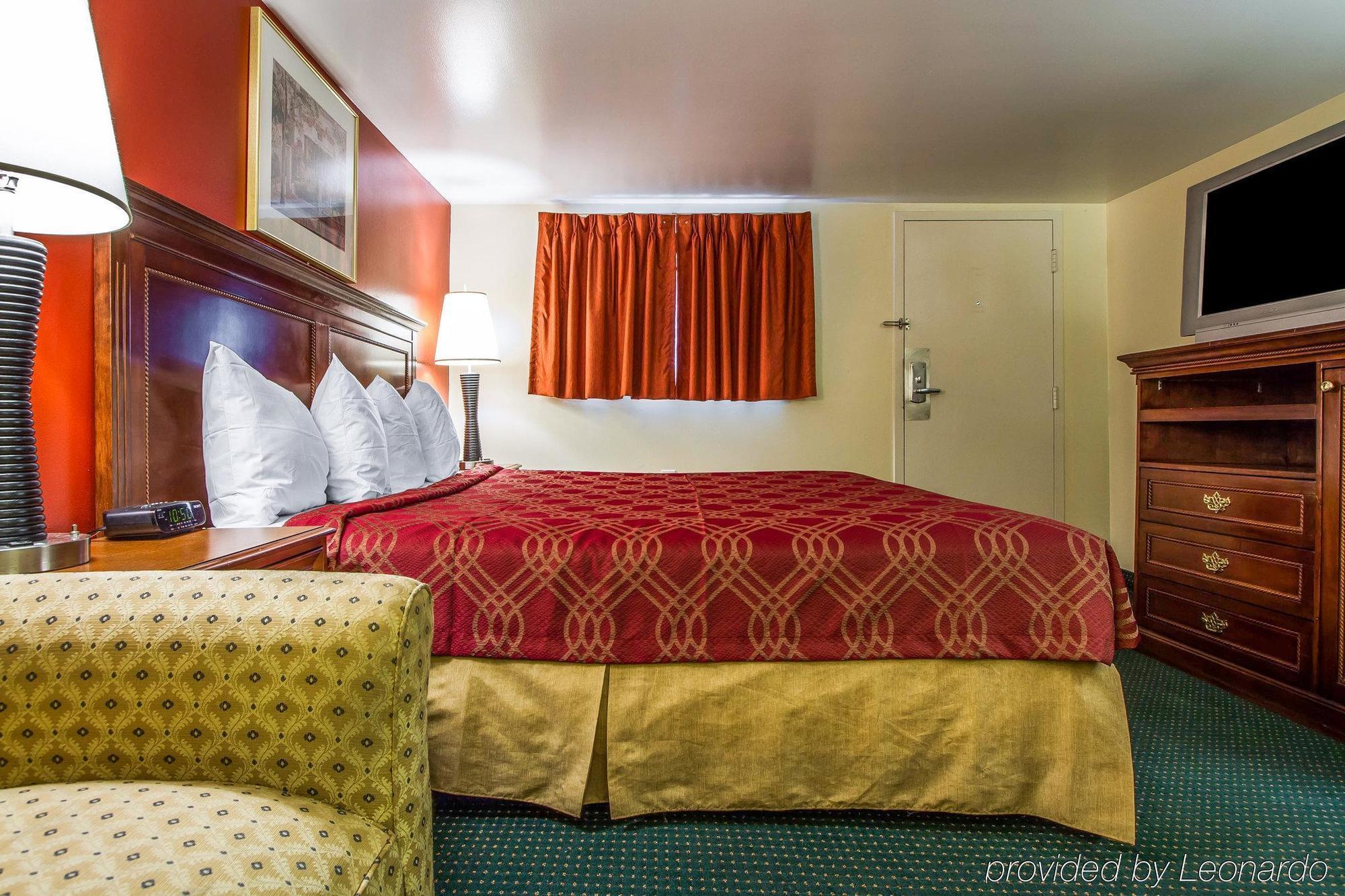 Rodeway Inn & Suites Brunswick Near Hwy 1 Esterno foto